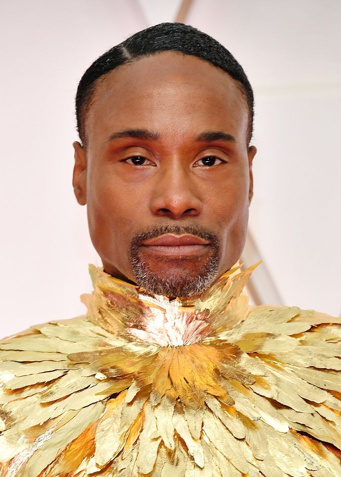 组图 比利 波特亮相奥斯卡红毯穿金色裙装献吻男星妩媚妖娆