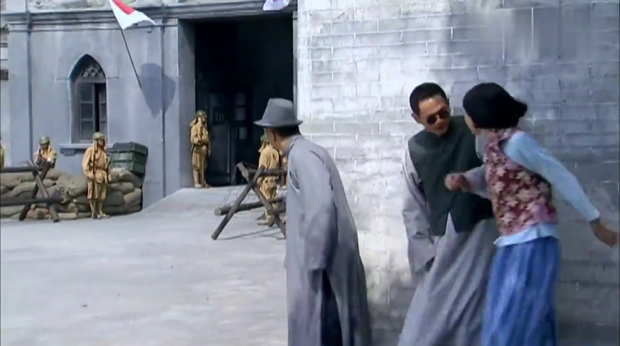 推荐: 光影:突击队乔装成鬼子,混入日军军营,游刃有余将鬼子大佐干掉