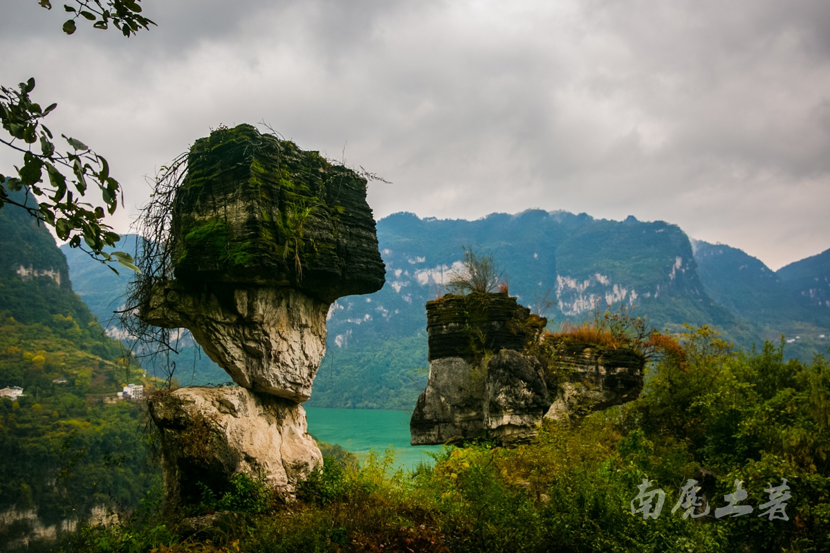 湖北石牌以弱胜强,守住了日军对重庆的进攻,宜昌是一个英雄城市