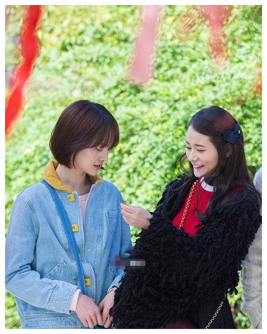 郑爽第一期上了《演员的诞生》,即将播出的第六期她的闺蜜也来了