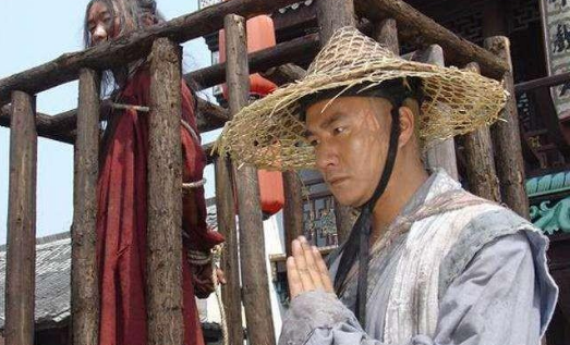 朱元璋下令放粮,之后假扮乞丐去要饭,回来后连斩五位高官