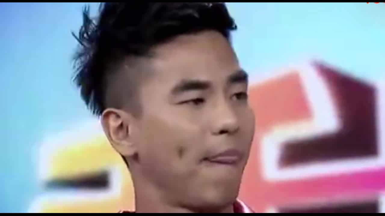 婚宴画面曝光弟弟戳心告白 柯有伦哭到脸涨红