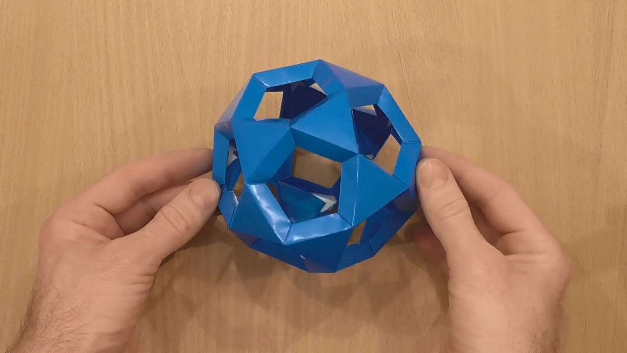 三角插纸球的制作方法按照步骤学习很快就能学会