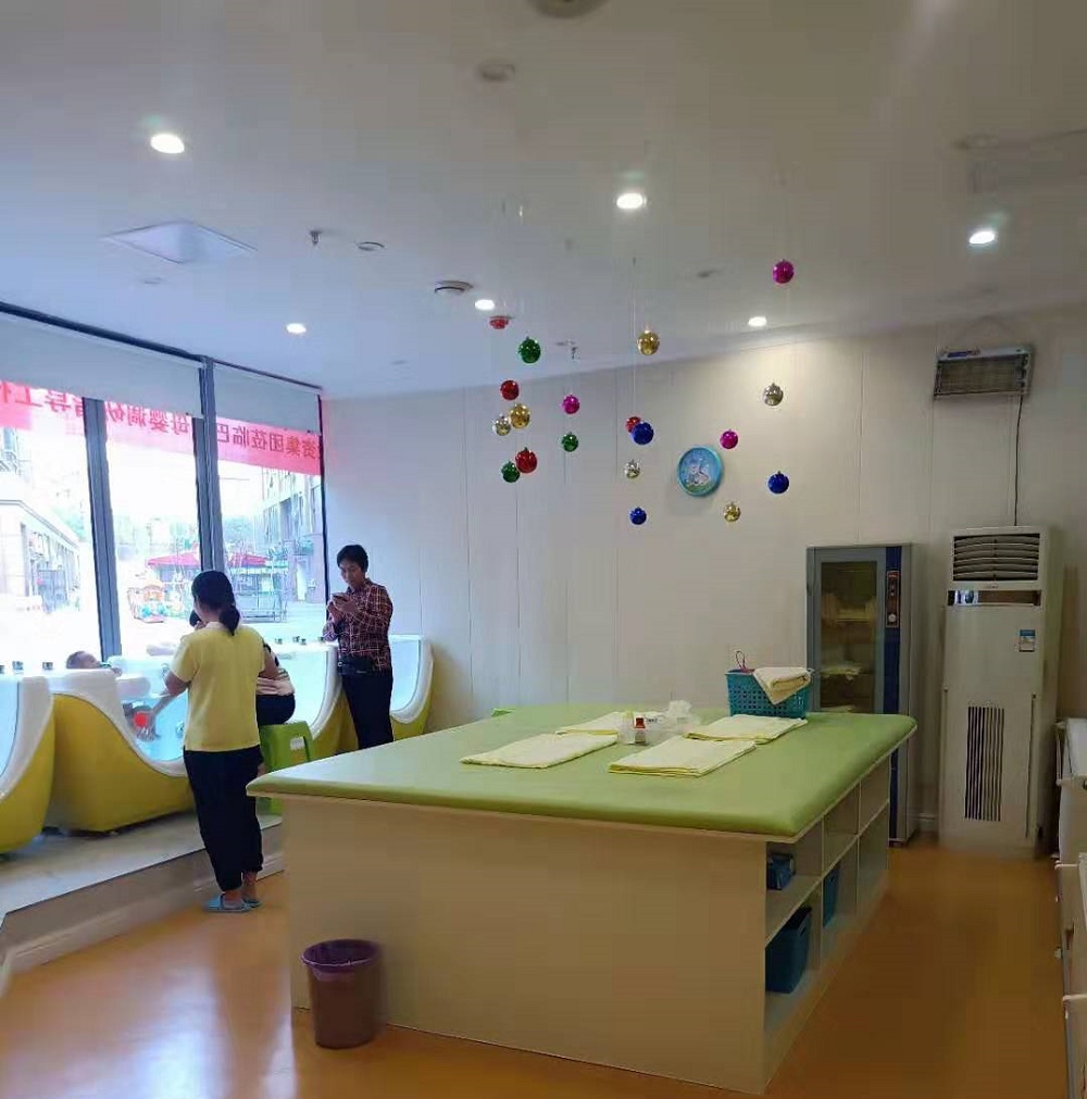 巴布母婴会所白沙洲金钟店重装开业!给孩子不一样的游泳环境
