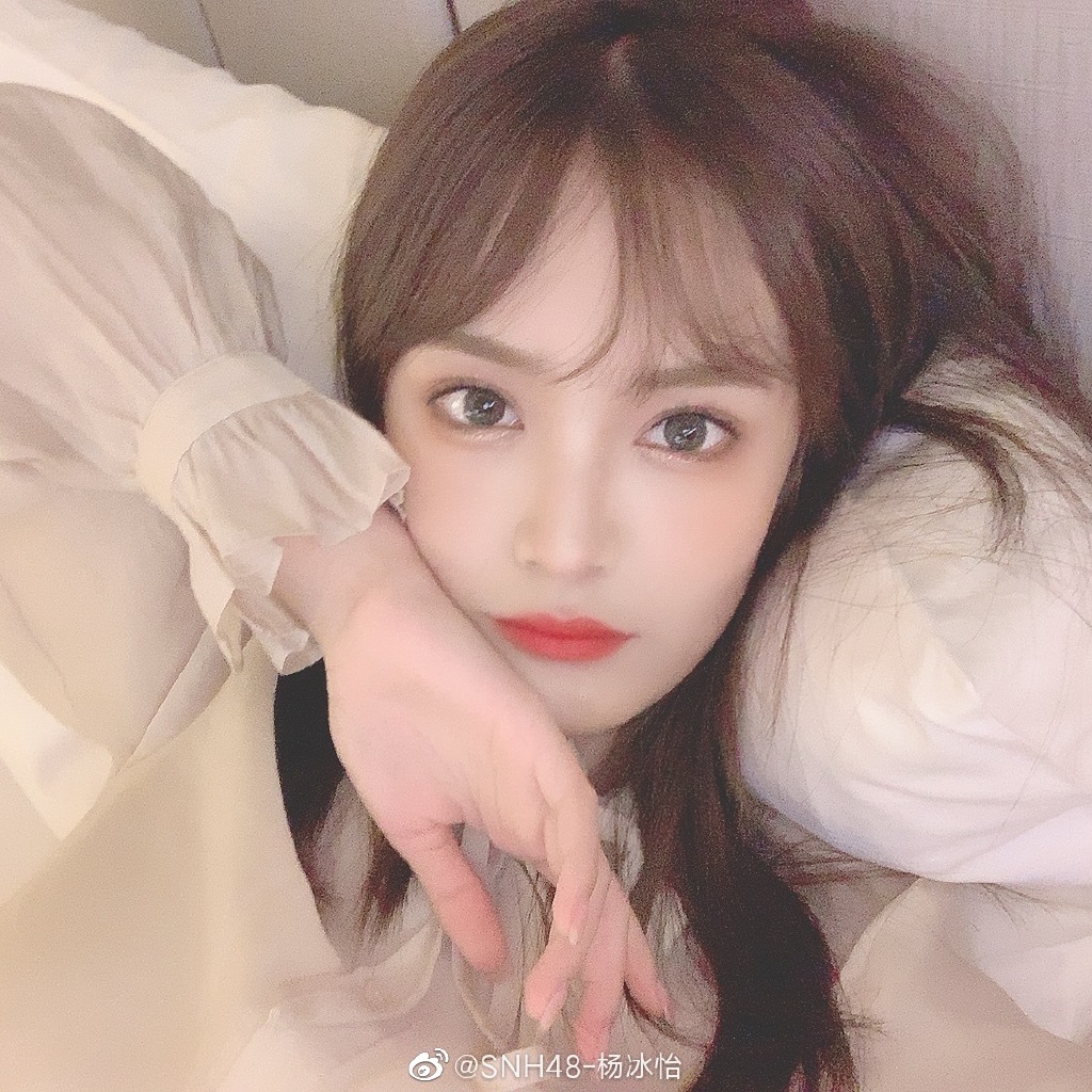 偶像美少女SNH48-杨冰怡迷人写真美照欣赏