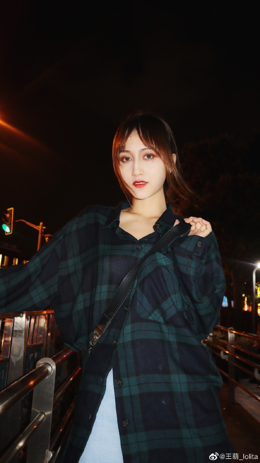 英雄联盟rng美女主持人王萌迷人写真美照