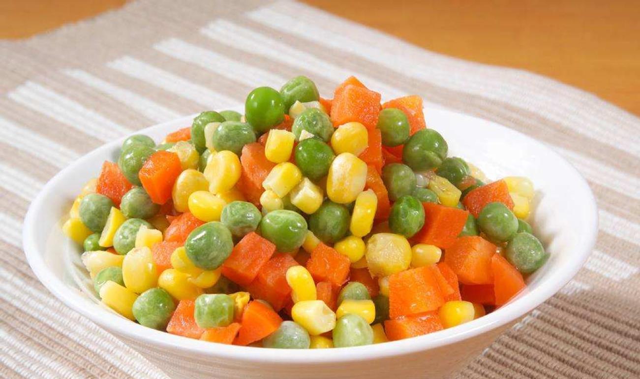 口感分明的肉丝胡萝卜炒玉米营养丰富咸甜适中好吃又下饭