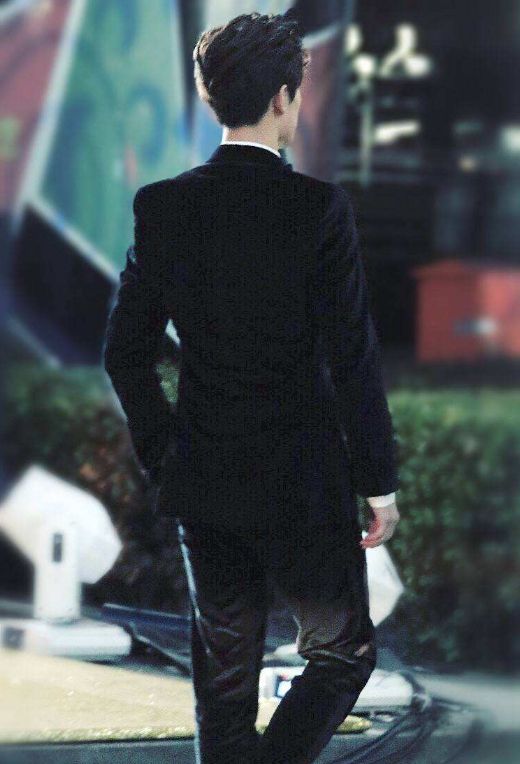 6位男星的背影杀,我只认出了杨洋,谁能全部认出?