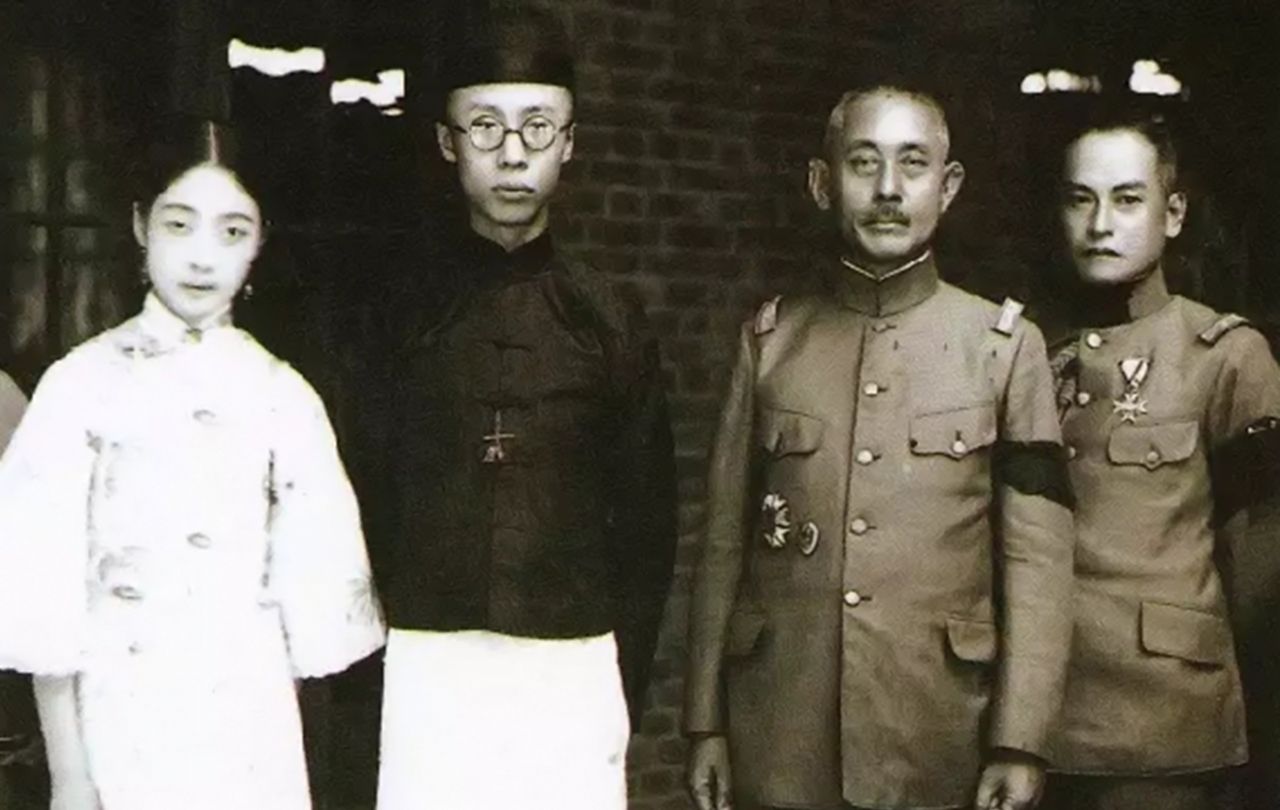 溥仪珍贵老照片：从小到老，从皇帝被改造成平民，一生传奇！|溥仪|皇帝|一生_新浪新闻