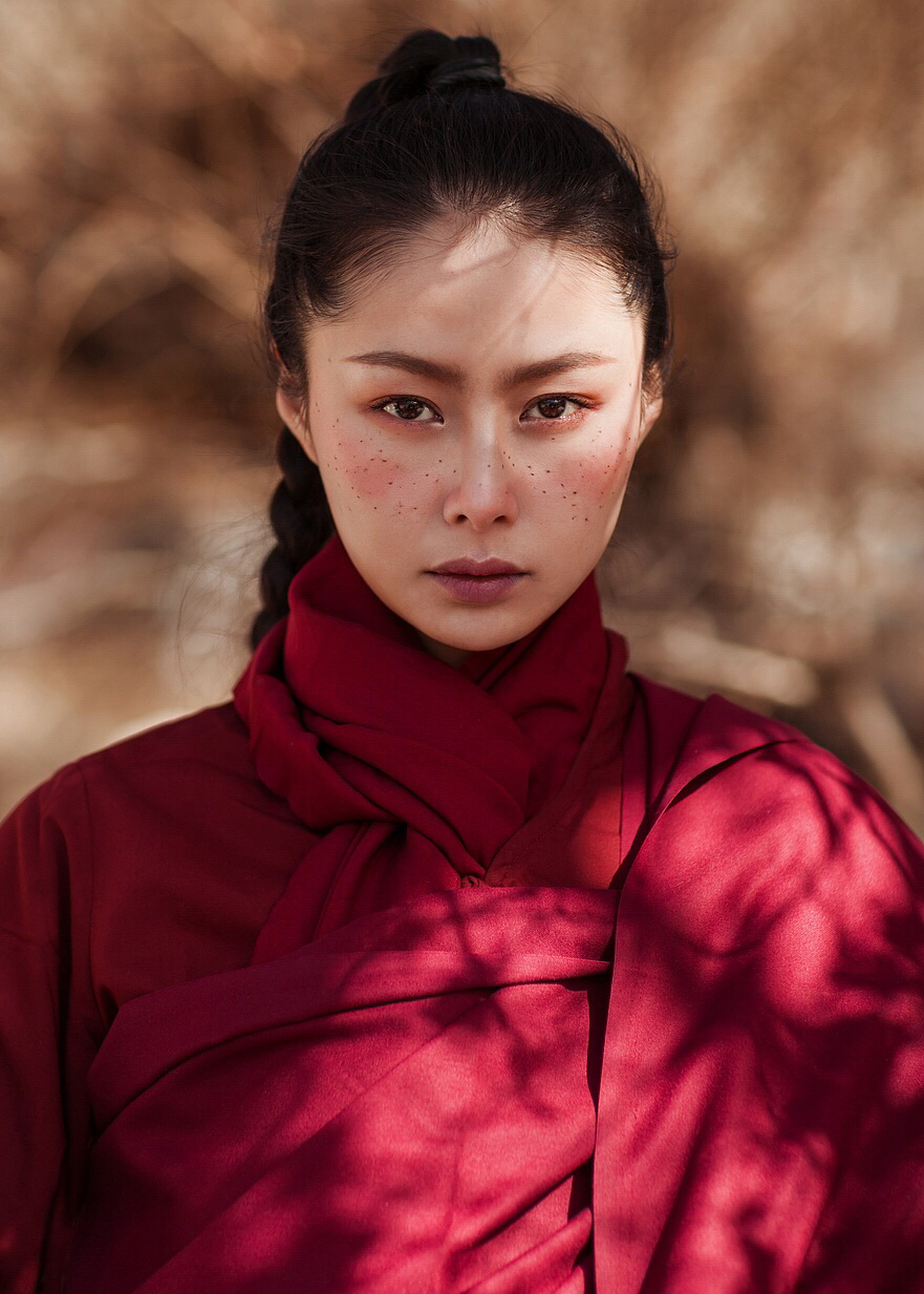 镜头下的美女神态 摄影师爱良安原创作品欣赏