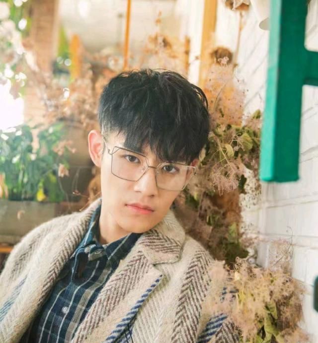 彭楚奥回应x玖少年团,但不是秃头