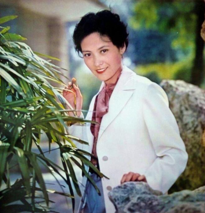 1980年代女影星宋晓英,罕见剧照老照片,金鸡奖和长影节双料影后