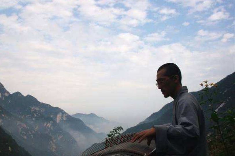“终南山第一隐士”,隐居山里30多年,家人见到后都认不出来了|终南山|隐士|家人_新浪新闻