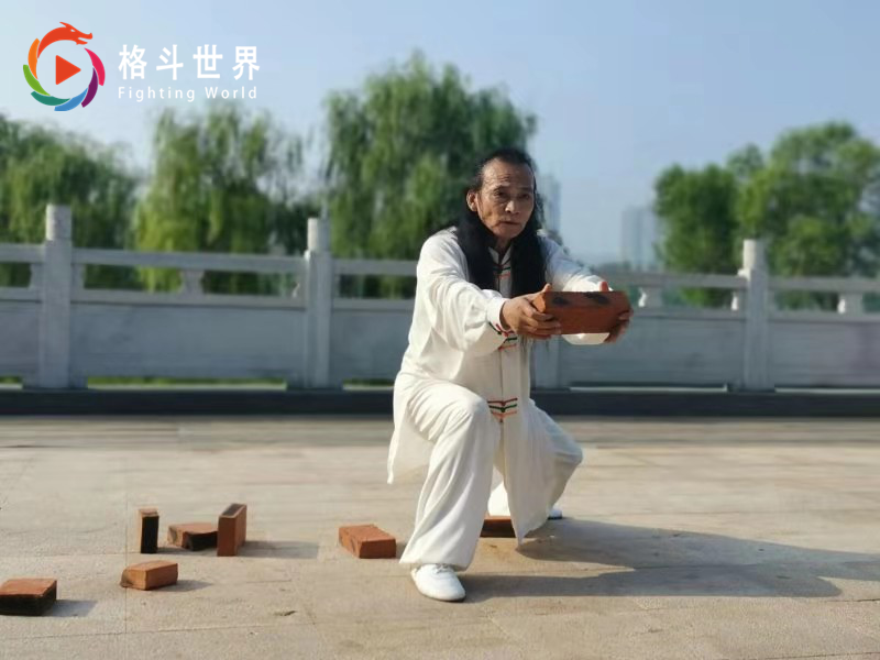 传武"大师"脑袋开砖,太极剑法独步武林!