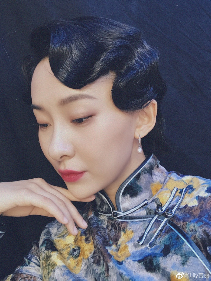 霸气千田放水陈山 吉丽身着旗袍展现多面魅力