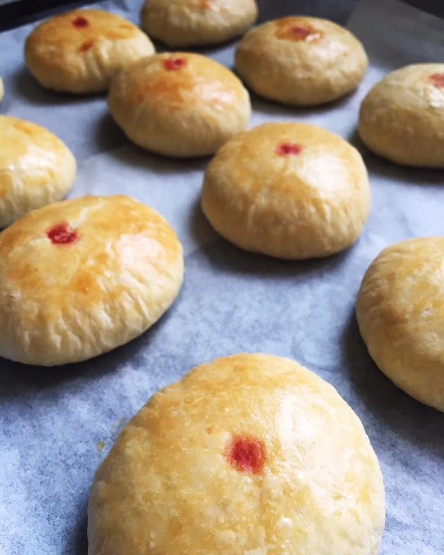 豆沙酥皮饼,皮儿酥,馅儿甜,好吃到停不下来的下午茶点心