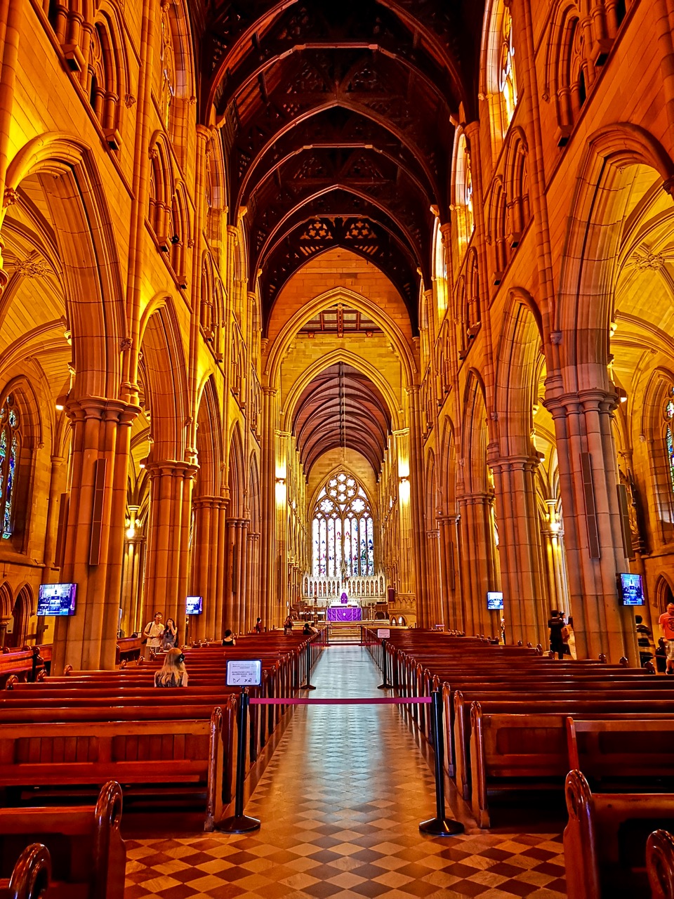 悉尼圣玛丽大教堂被称为澳大利亚天主教堂之母