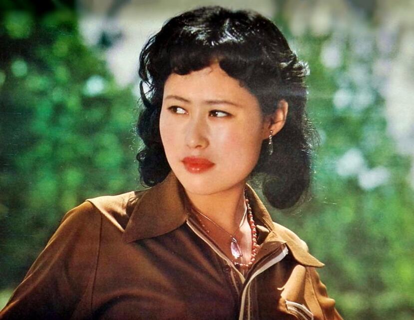 斯琴高娃,中国影视,舞蹈女演员.蒙古族,1950年1月20日生于广州.