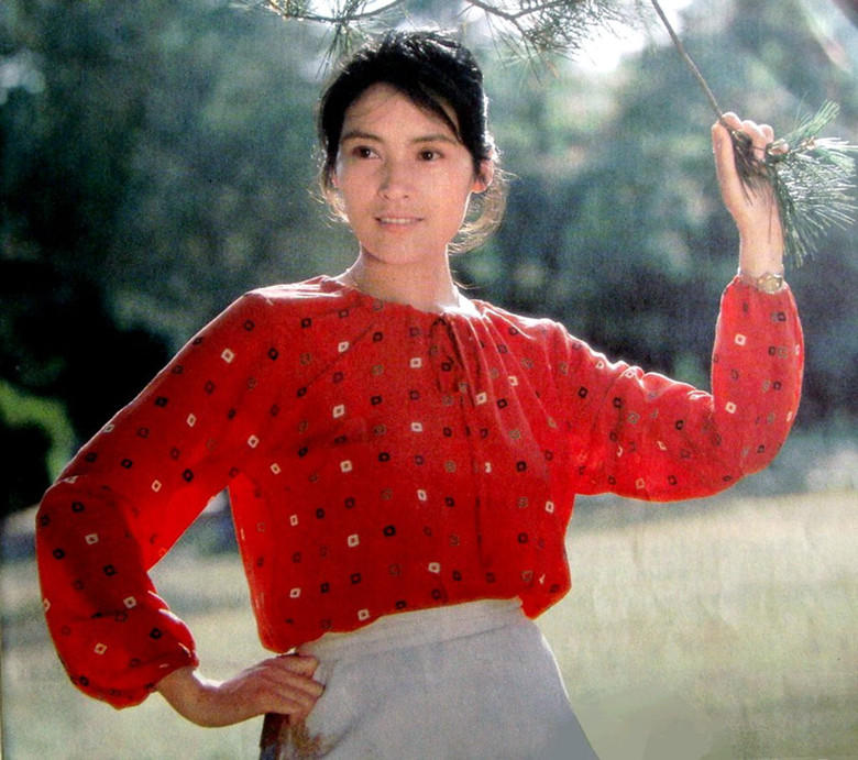 1980年代女影星宋晓英罕见剧照老照片金鸡奖和长影节双料影后