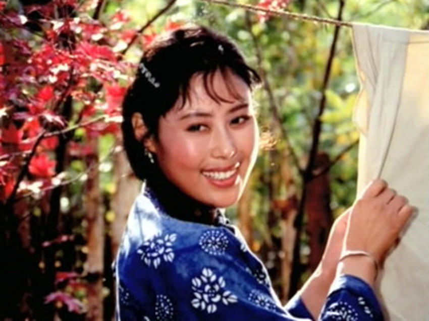 1980年代女影星斯琴高娃罕见剧照老照片演艺圈里的长青树