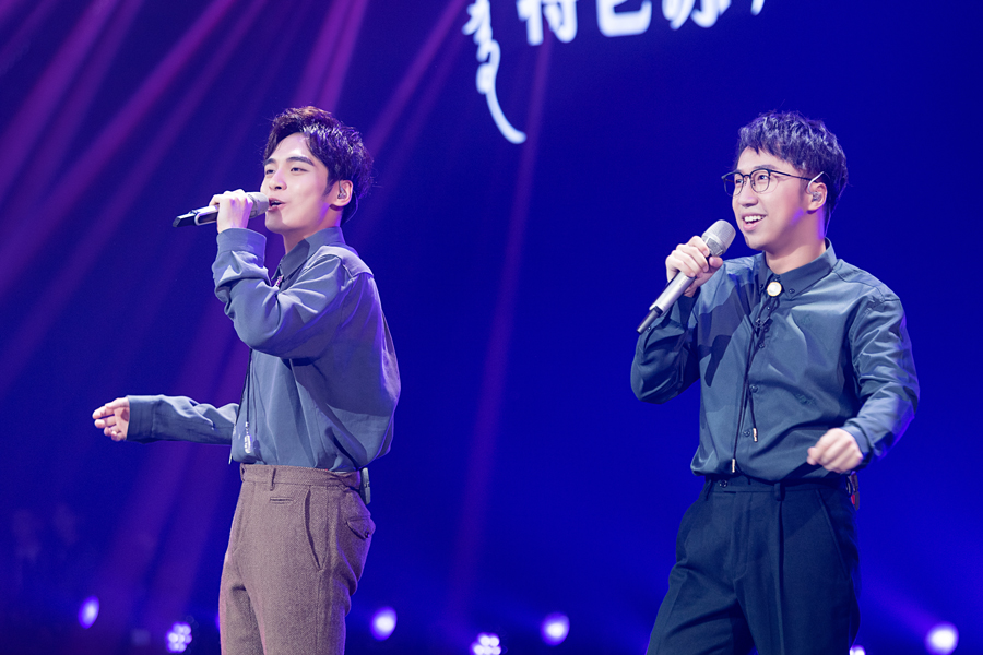 第二轮中戴宸,方晓东,殷浩伦,刘泉君的四重唱《回家》是他们争取首席