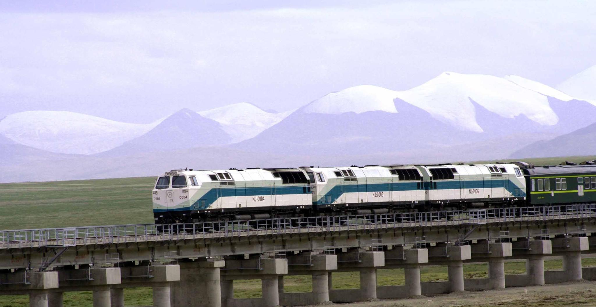 中国最长的火车线路,4980公里,途径8省,一路开往仙境