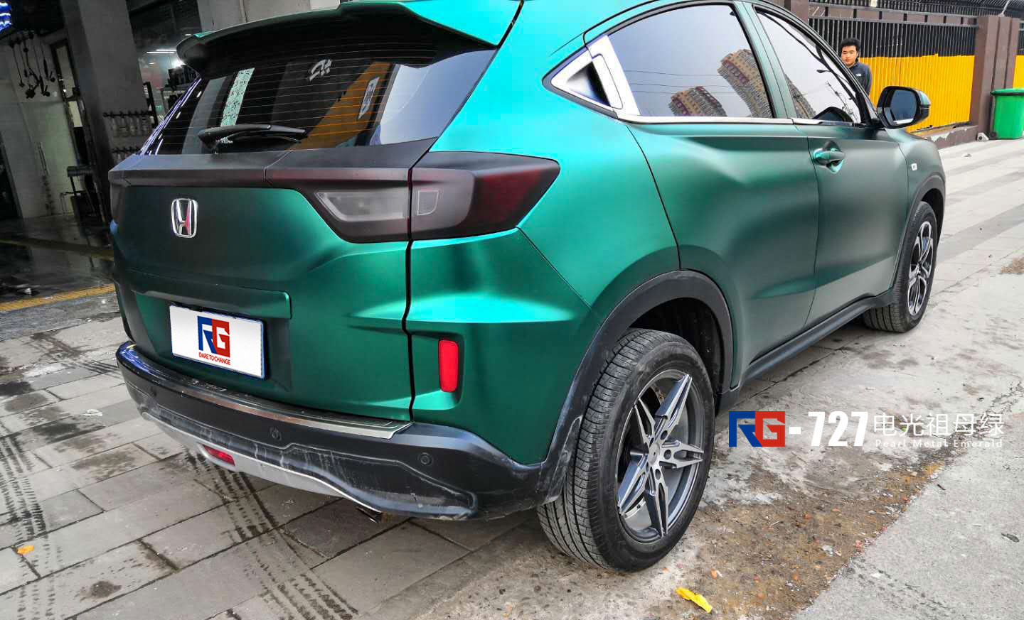 本田xrv车身改色电光祖母绿 rg瑞集改色膜总店出品