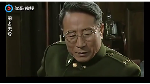周啸风被抓,军官想劝他认罪,却没收获高参审什么审毙了算了