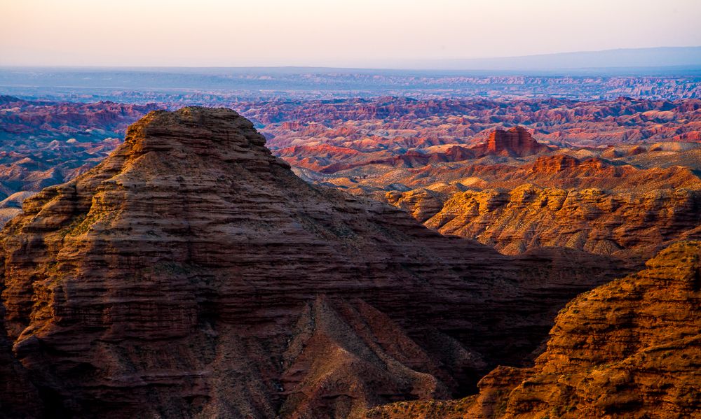 野性十足!航拍张掖平山湖大峡谷,带你俯瞰地球最原始的样子