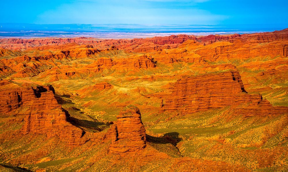 野性十足!航拍张掖平山湖大峡谷,带你俯瞰地球最原始的样子