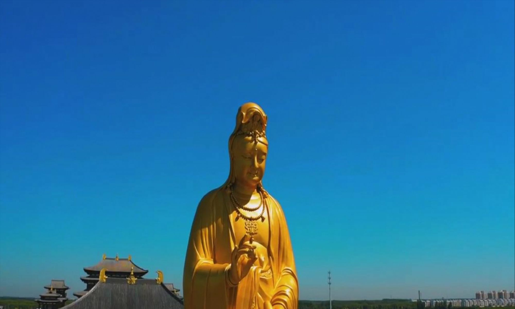 航拍宝坻区京津新城的大觉禅寺圣象广场一天的景色!