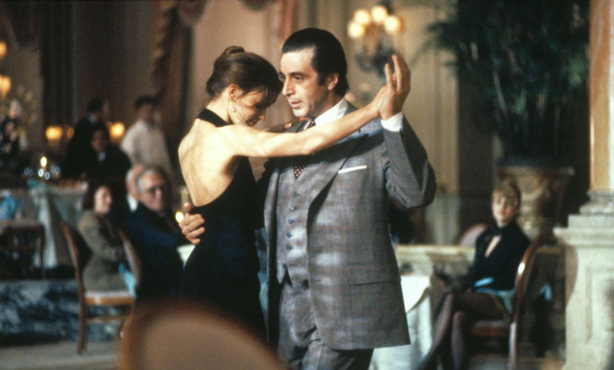 一组《闻香识女人》的珍藏剧照推荐,探戈女孩的五官太精致了