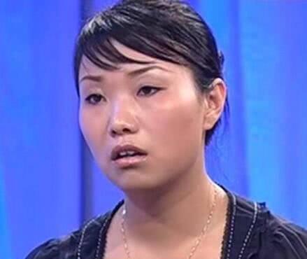 "自信姐"到底哪里来的自信?唐治萍博人一笑背后,道不尽的心酸