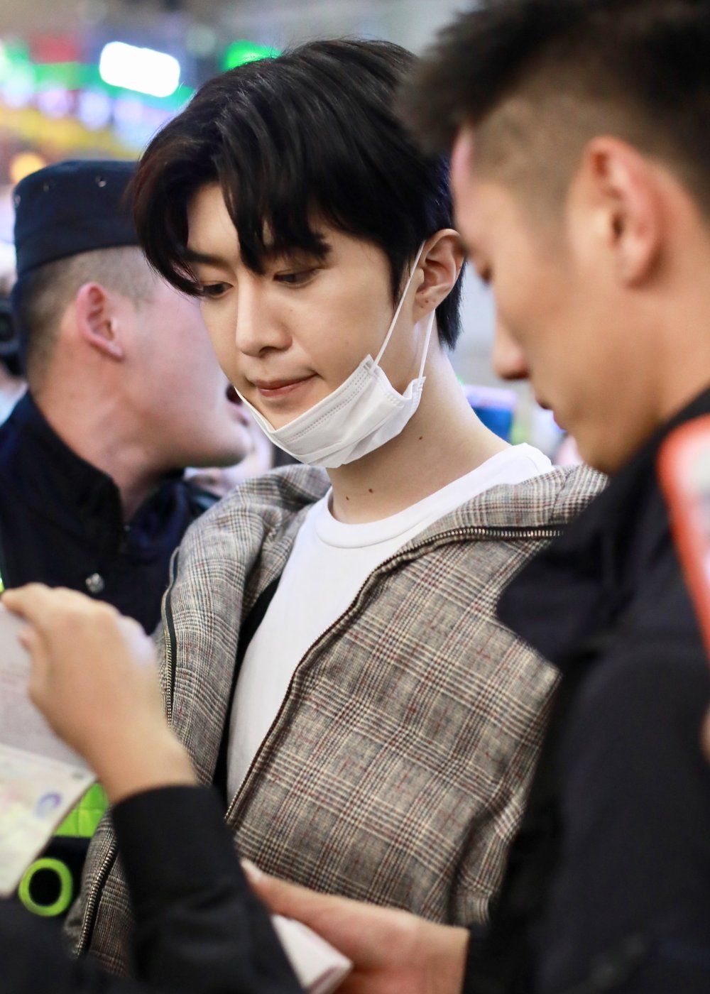 范丞丞|娱乐圈|知名人士_新浪新闻