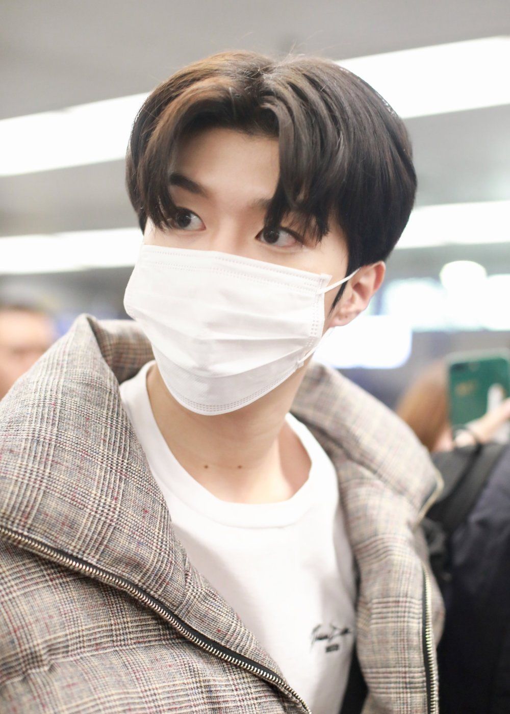 范丞丞|娱乐圈|知名人士_新浪新闻