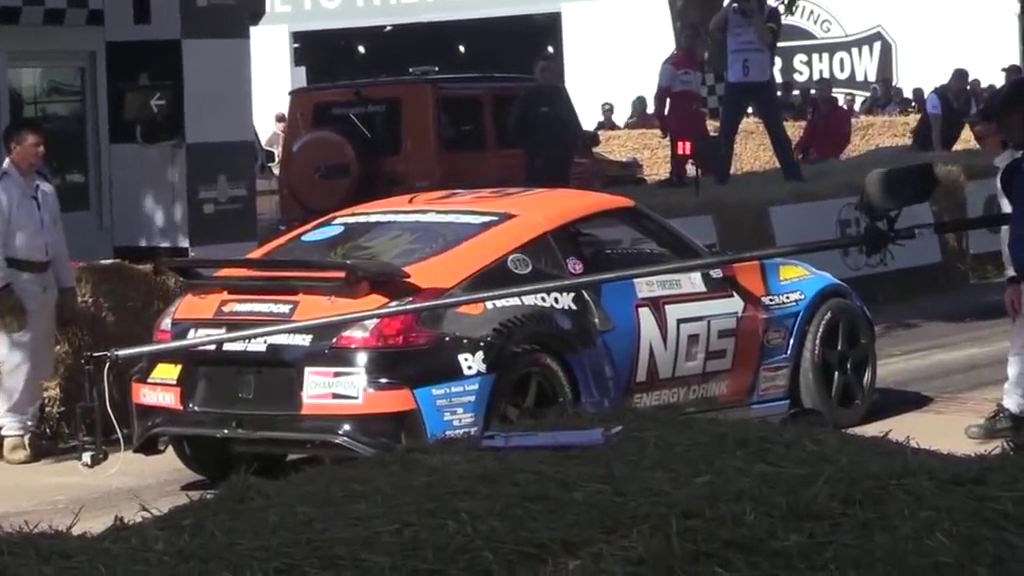 看得人肾上腺素飙升日产370z秀漂移