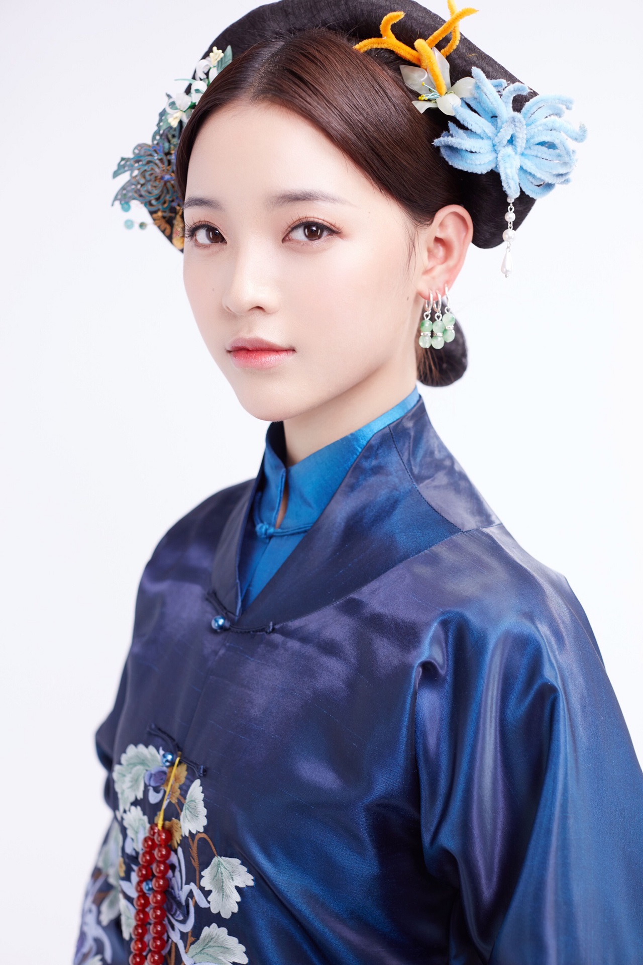 曾雪瑶《国风美少年》化身魏璎珞 深情唱响《雪落下的声音》