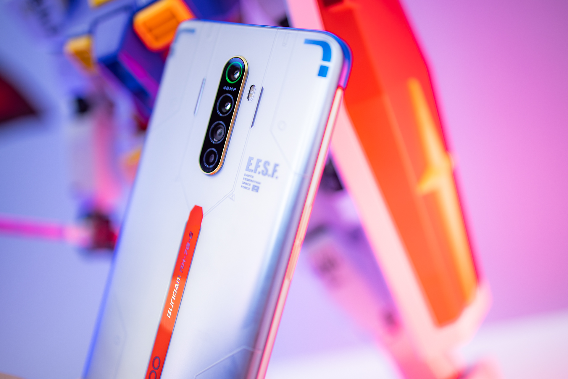 售价3599限量3万台renoace高达定制版抢先上手