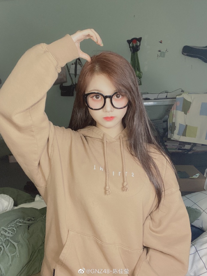 偶像美少女gnz48陈佳莹迷人写真美照欣赏