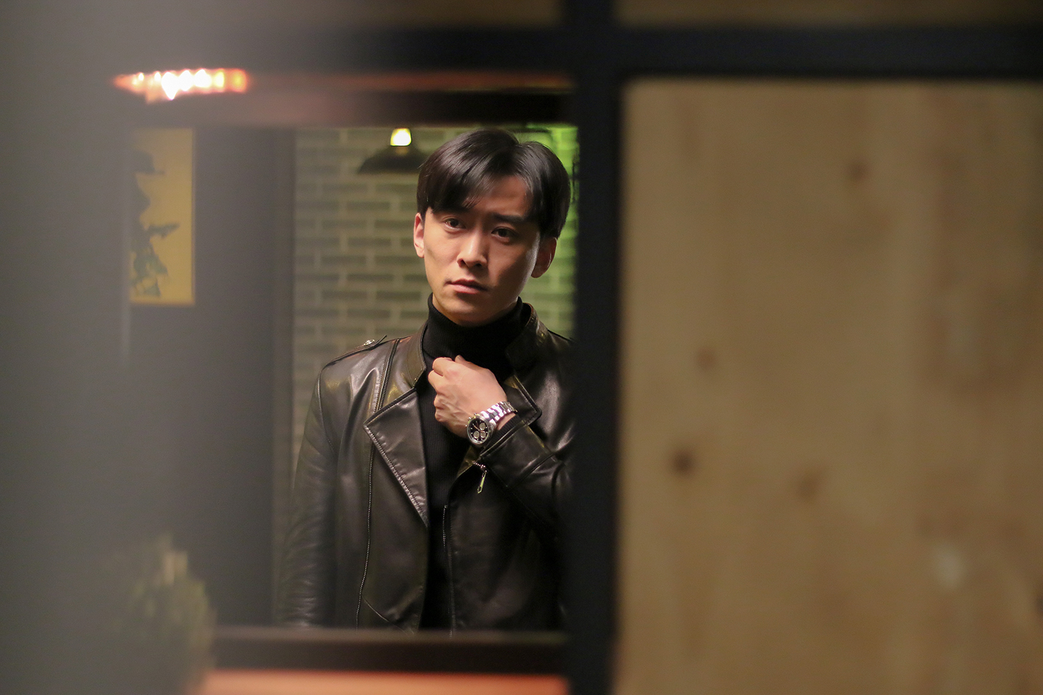 郑奇《在远方》热播 阿畅短发创颜值新高