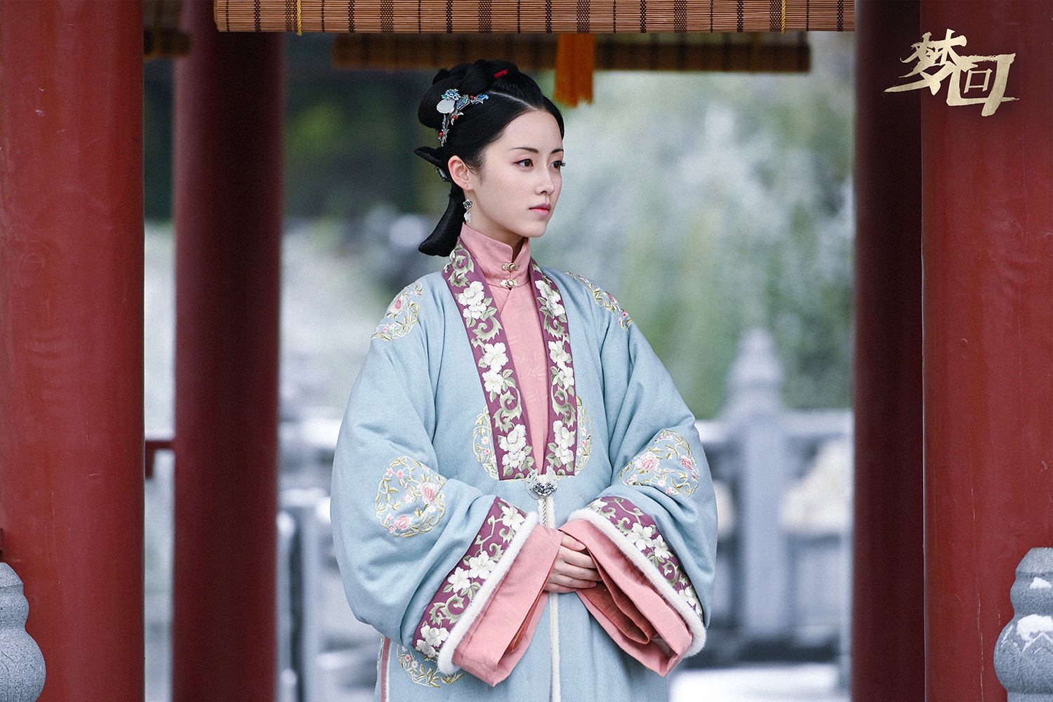 章乐韵《梦回》火热播出 分饰两角情绪戏出挑