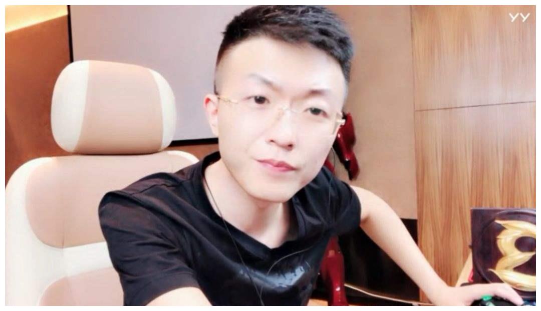 快手被坑最惨土豪:五哥损失千万,赵山河反欠百万,第一倾家荡产