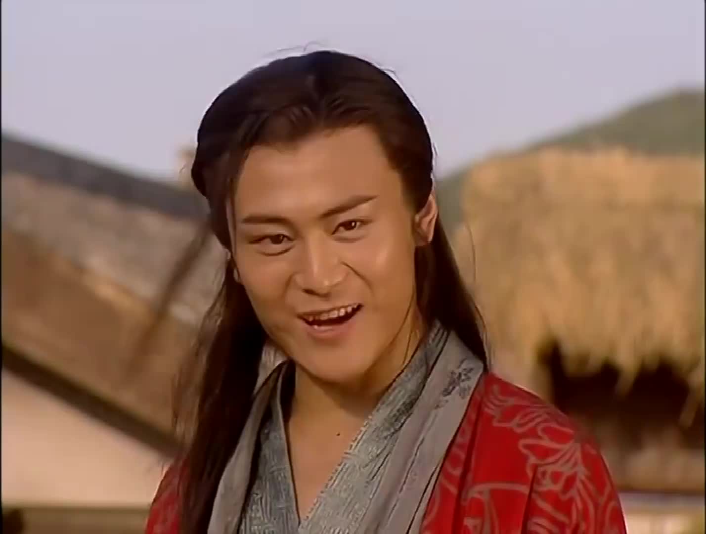 林平之终于学会辟邪剑法,把余沧海的青城派屠杀,报仇雪恨