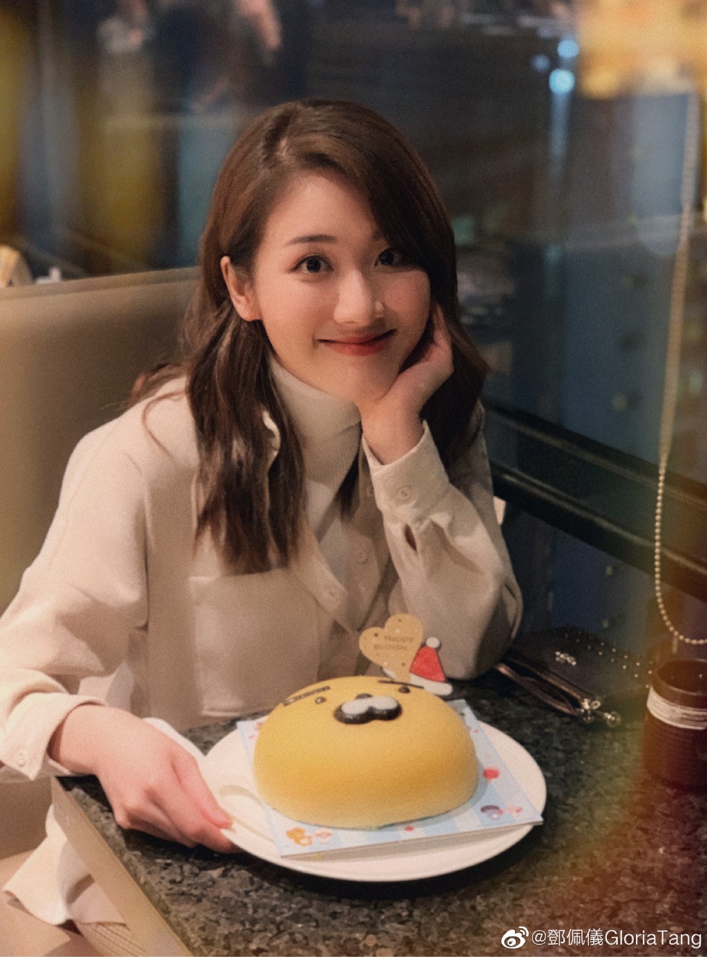 中华小姐冠军邓佩仪迷人写真美照欣赏