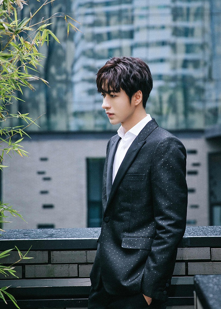 演员范晓东出席"品质生活论坛" 分享生活态度