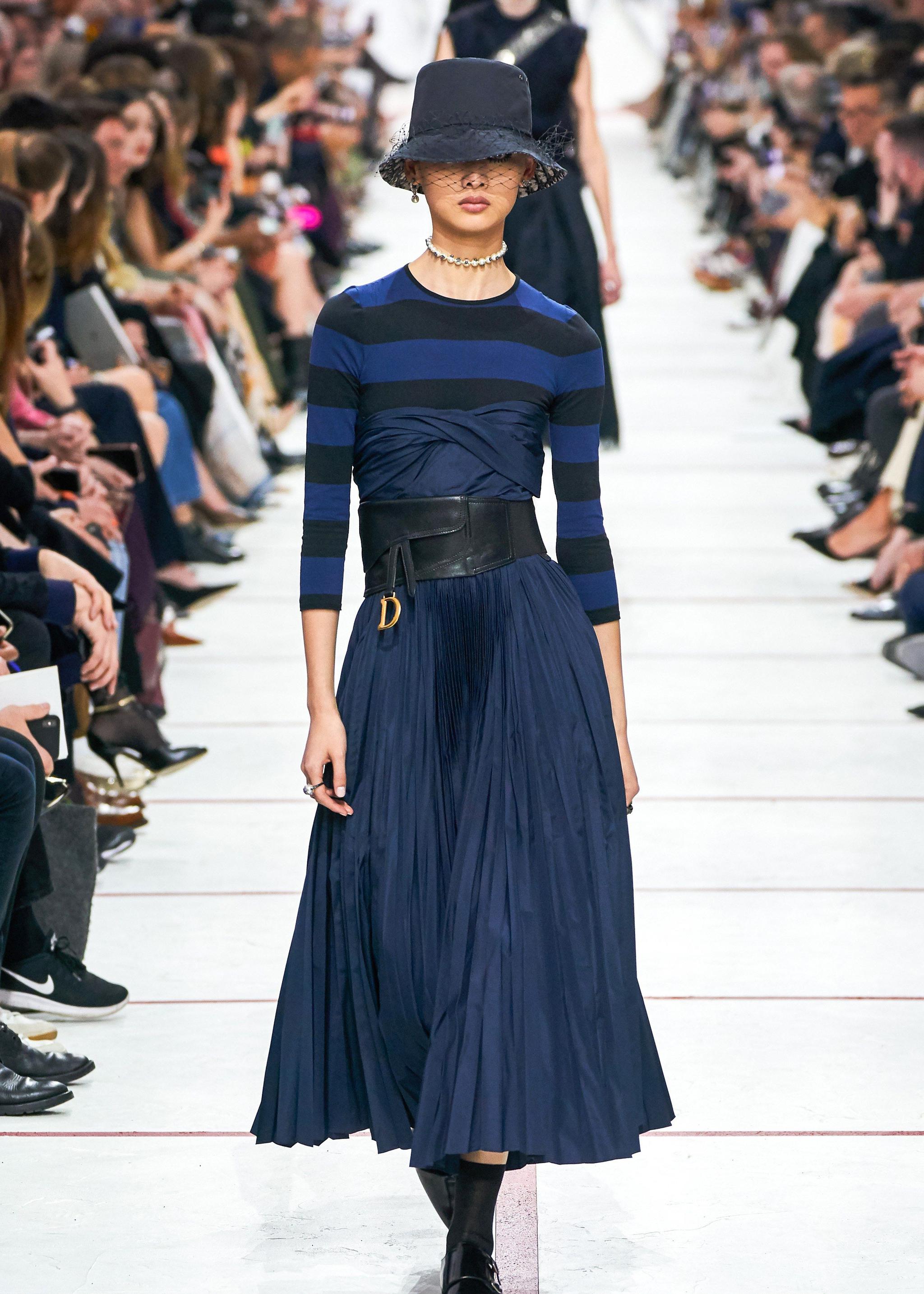 2019秋冬巴黎时装周 迪奥christian dior秀场