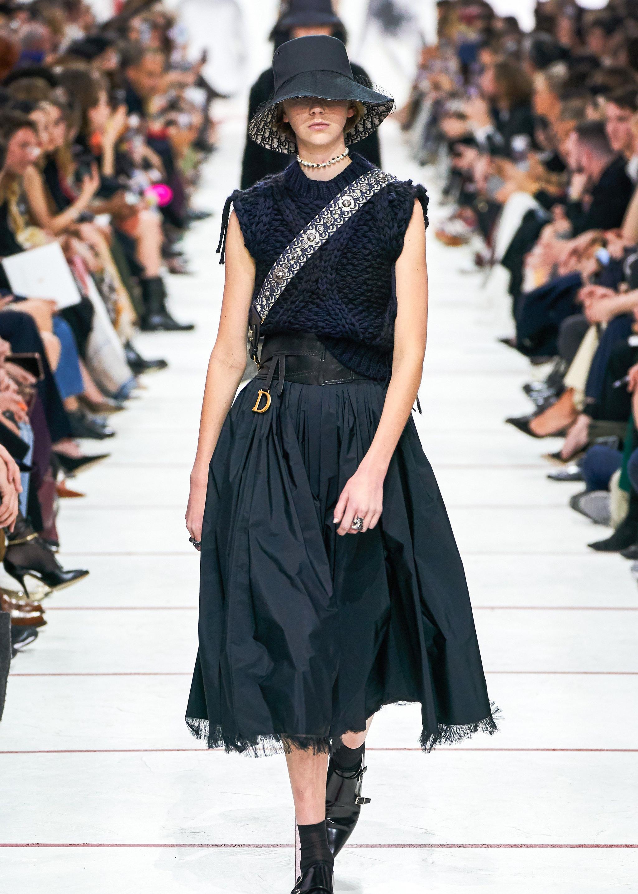 2019秋冬巴黎时装周 迪奥christian dior秀场