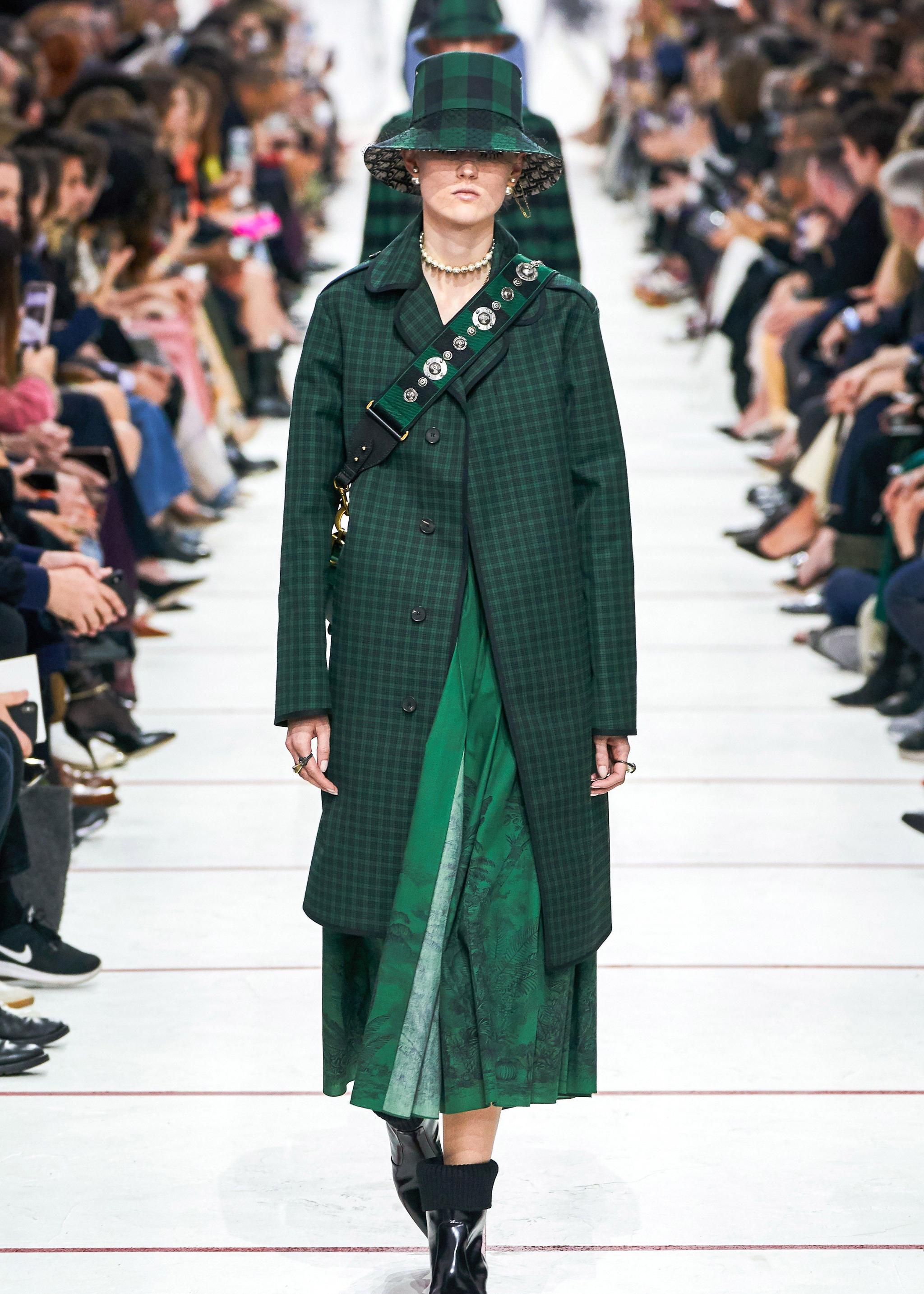 2019秋冬巴黎时装周 迪奥christian dior秀场