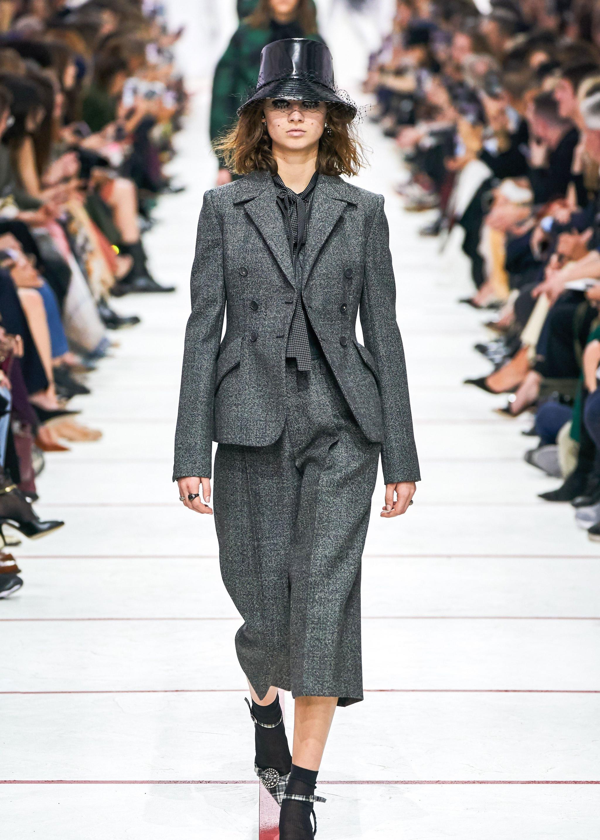 2019秋冬巴黎时装周 迪奥christian dior秀场