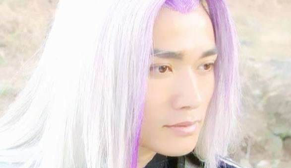 一头白发,一身风华,一世情缘剪不断,理还乱|白发|风华|七夜_新浪新闻